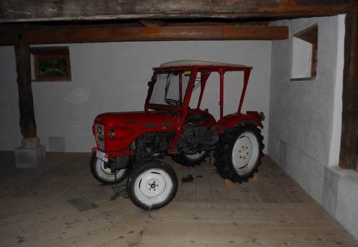 DSE 0044